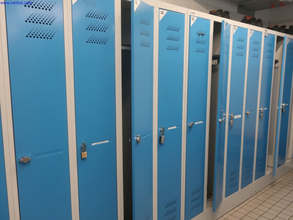 Used OTTO KIND Steel locker system (gray/blue) for Sale (Auction Premium) | NetBid Industrial Auctions