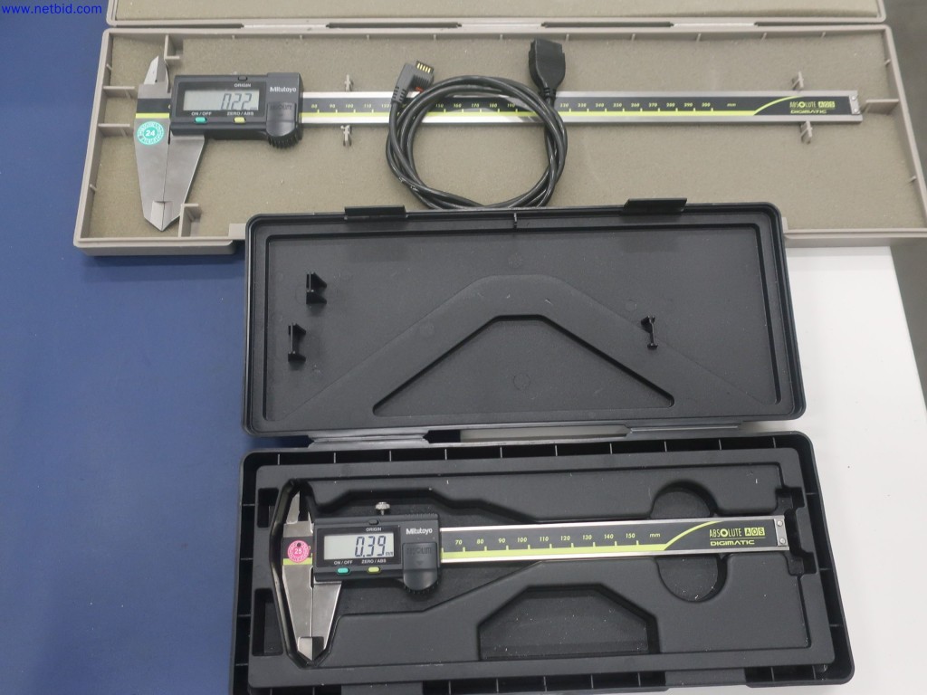 Used Mitutoyo 2 Digital caliper for Sale (Auction Premium) | NetBid Industrial Auctions