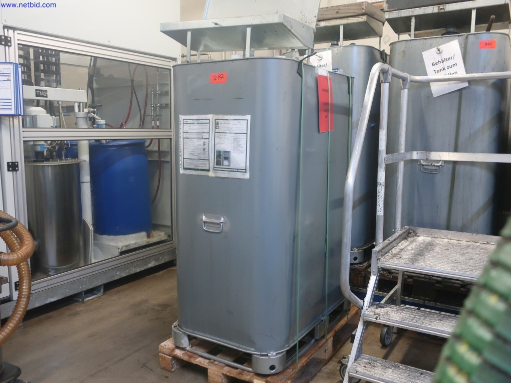 Used SCHÜTZ Storage/disposal tank for Sale (Auction Premium) | NetBid Industrial Auctions