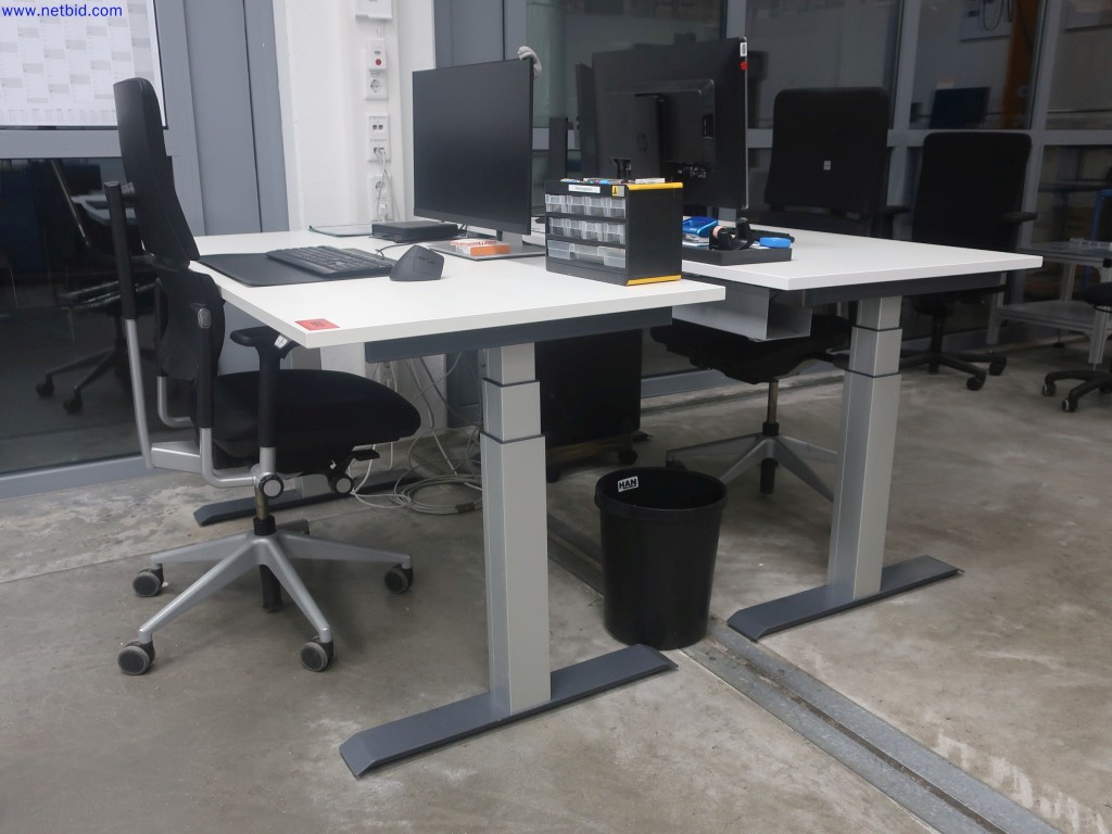 Used 2 Desks for Sale (Auction Premium) | NetBid Industrial Auctions