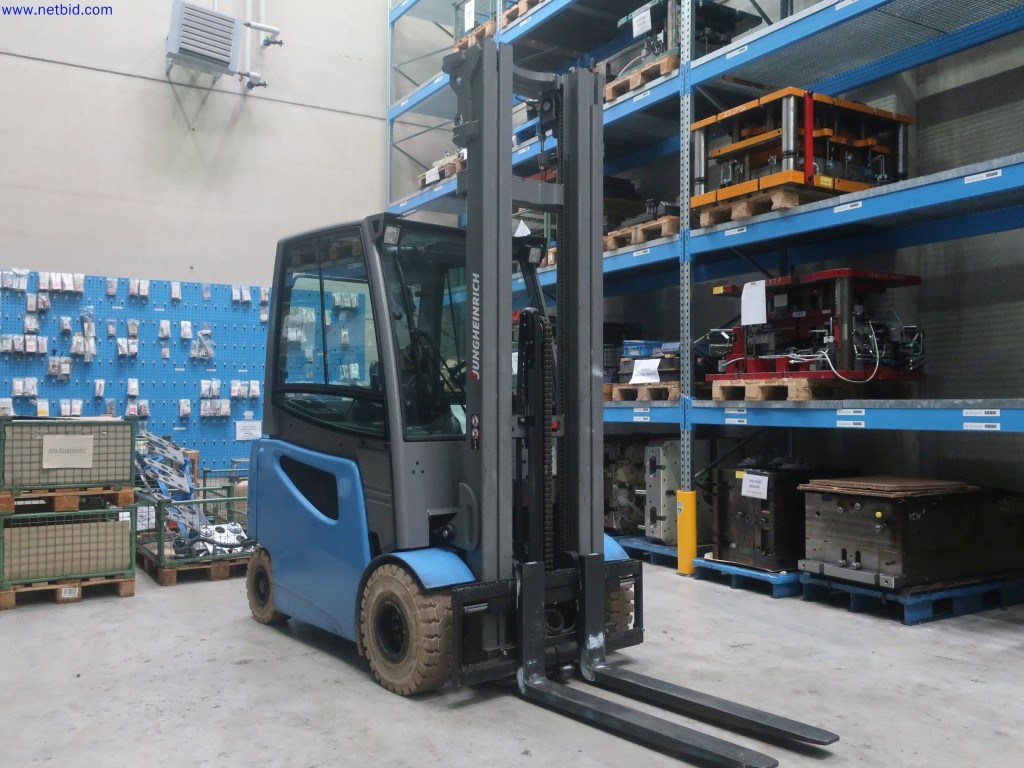 Used JUNGHEINRICH EFG 425K 650DZ Electric forklift trucks (later release from 30.12.2024) for Sale (Auction Premium) | NetBid Industrial Auctions