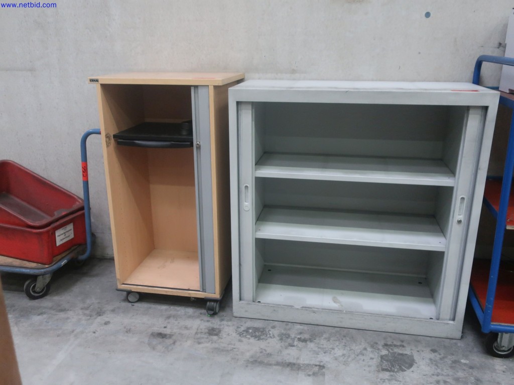 2 Sideboards gebraucht kaufen (Auction Premium) | NetBid Industrie-Auktionen