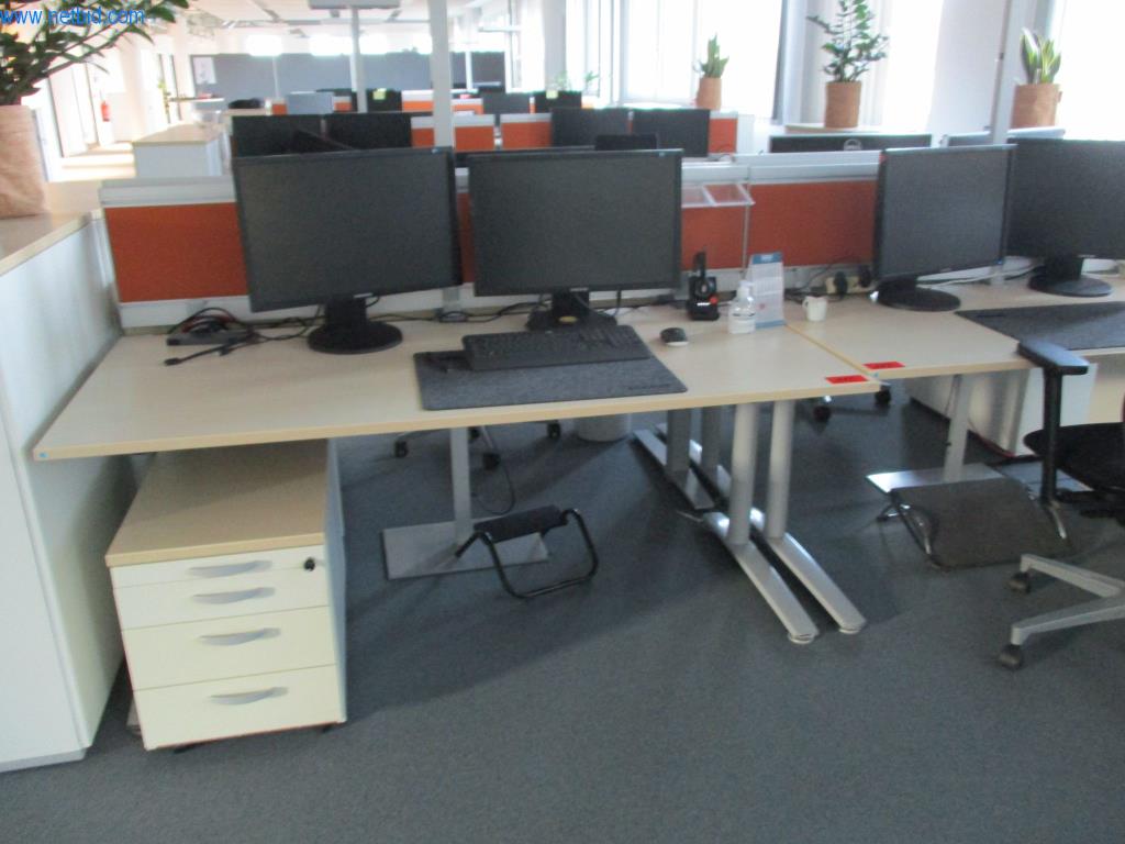 Used König & Neurath 4 Desks for Sale (Trading Premium) | NetBid Slovenija