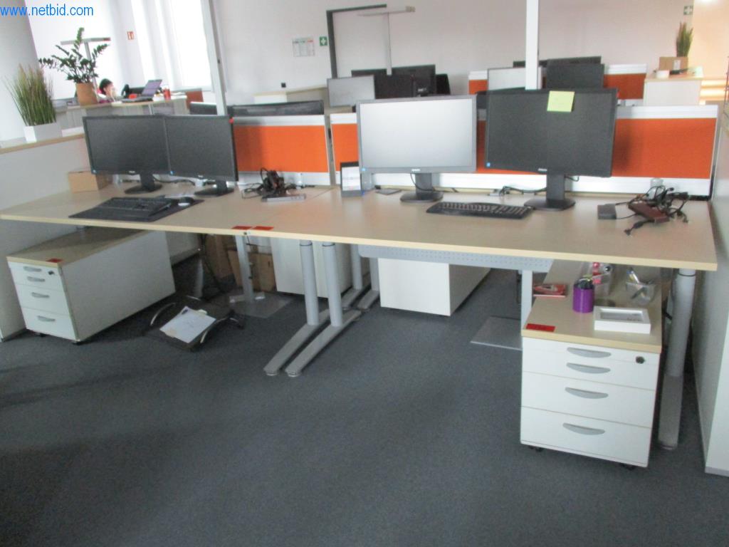 Used König & Neurath u.a. 4 Desks for Sale (Online Auction) | NetBid Slovenija