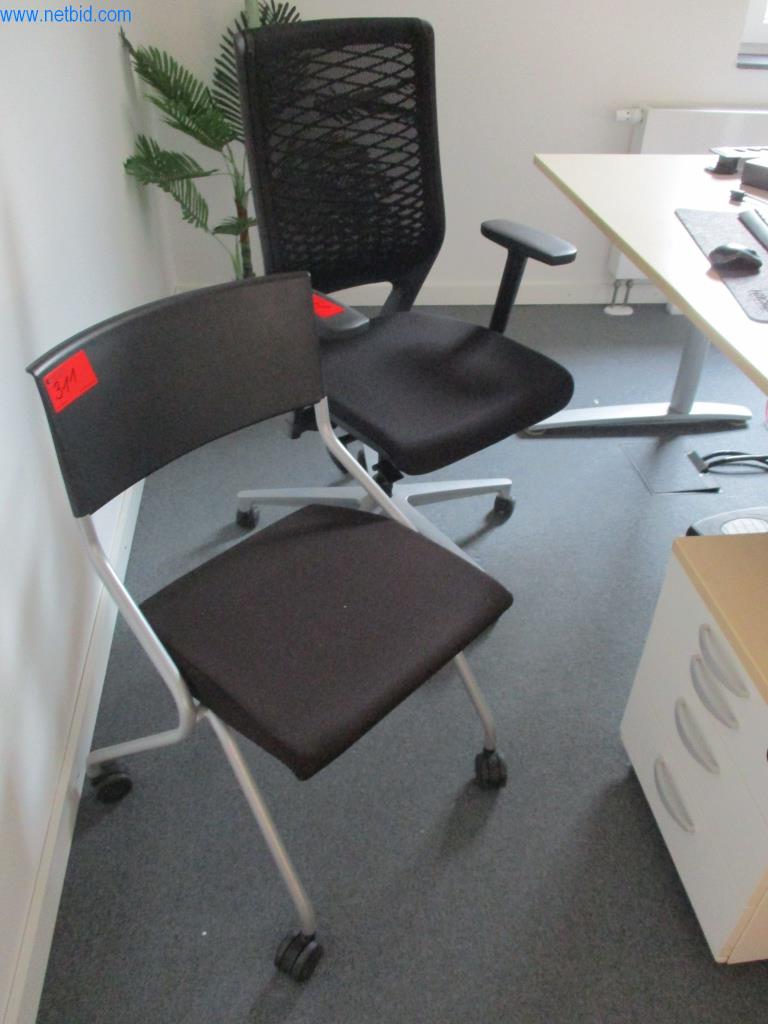 Used 2 (Swivel) roller chairs for Sale (Online Auction) | NetBid Slovenija