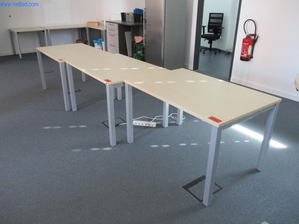 Used König & Neurath u.a. 11 Tables for Sale (Auction Premium) | NetBid Slovenija