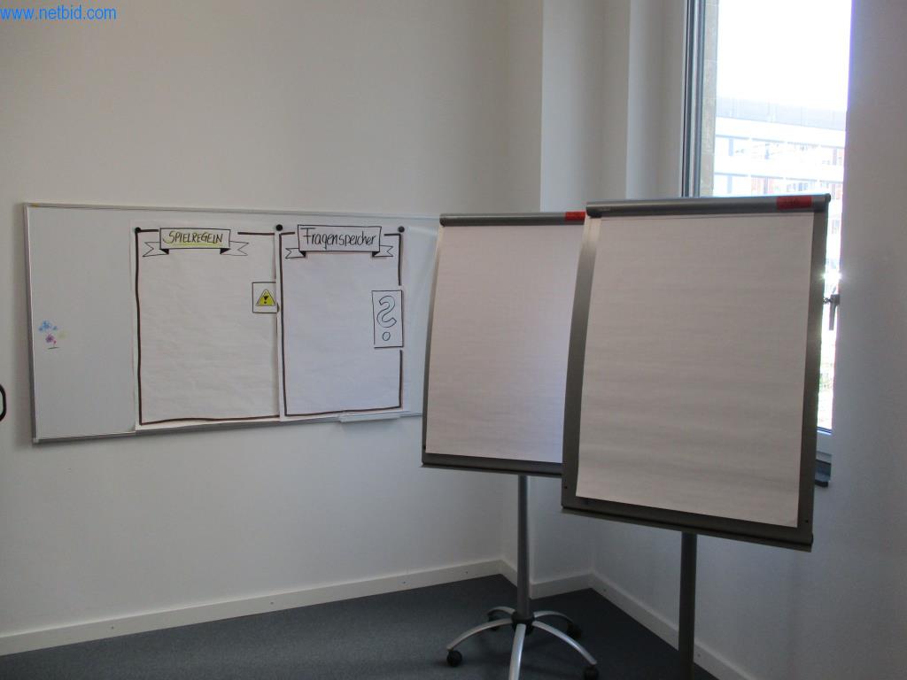 Used Neuland 2 mobile flipcharts for Sale (Auction Premium) | NetBid Slovenija