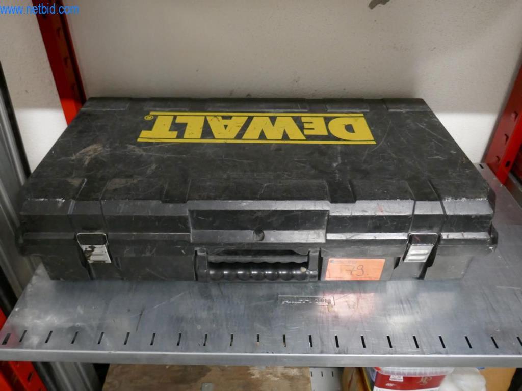 Used DeWalt D25901 QS Demolition hammer for Sale Auction Premium