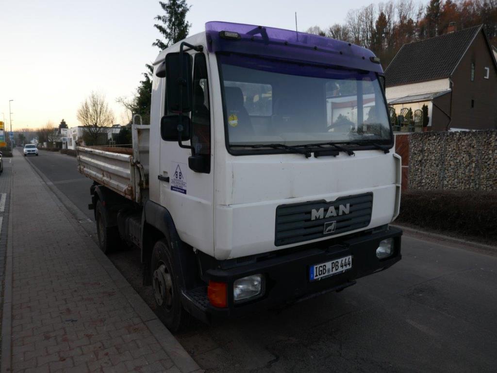 Used MAN 8.180 Kipper Lkw-Dreiseitenkipper - (Zuschlag unter Vorbehalt gemäß § 168 InsO) for Sale (Auction Premium) | NetBid Slovenija