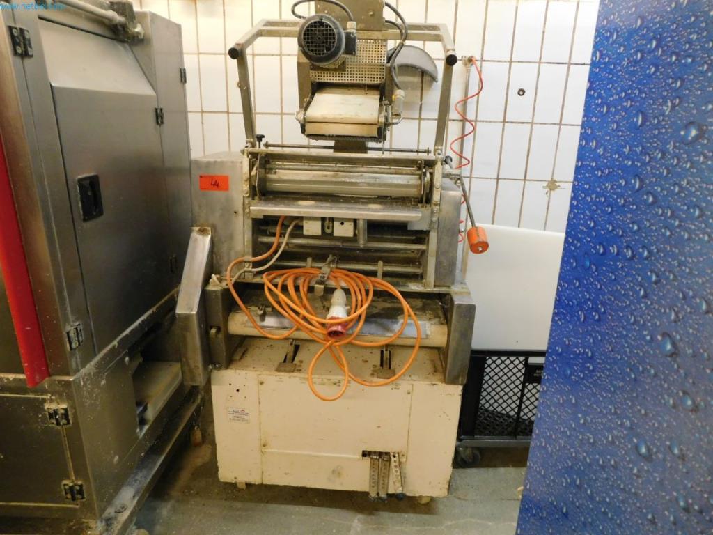 Universal Bak-Tec 50/70 EZ Baguette cone rolling machine kupisz używany(ą) (Auction Premium) | NetBid Polska