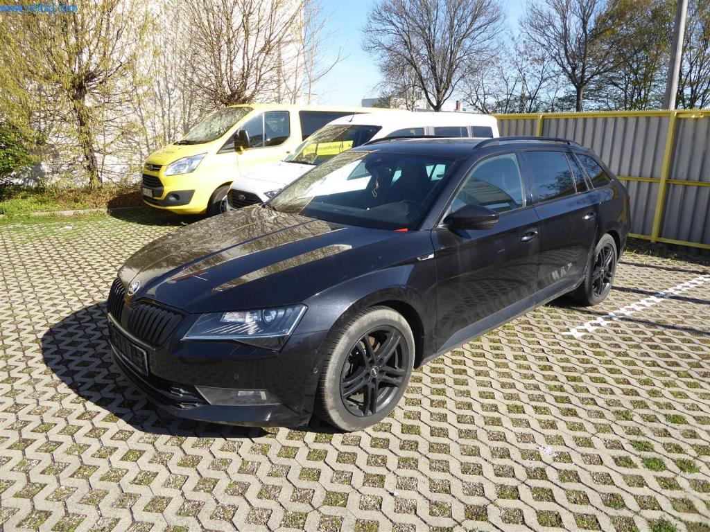 Used Skoda Superb Combi 2.0 TDI Sport Line Osebni avtomobil - doplačilo na podlagi rezervacije v skladu s §168 for Sale (Online Auction) | NetBid Slovenija