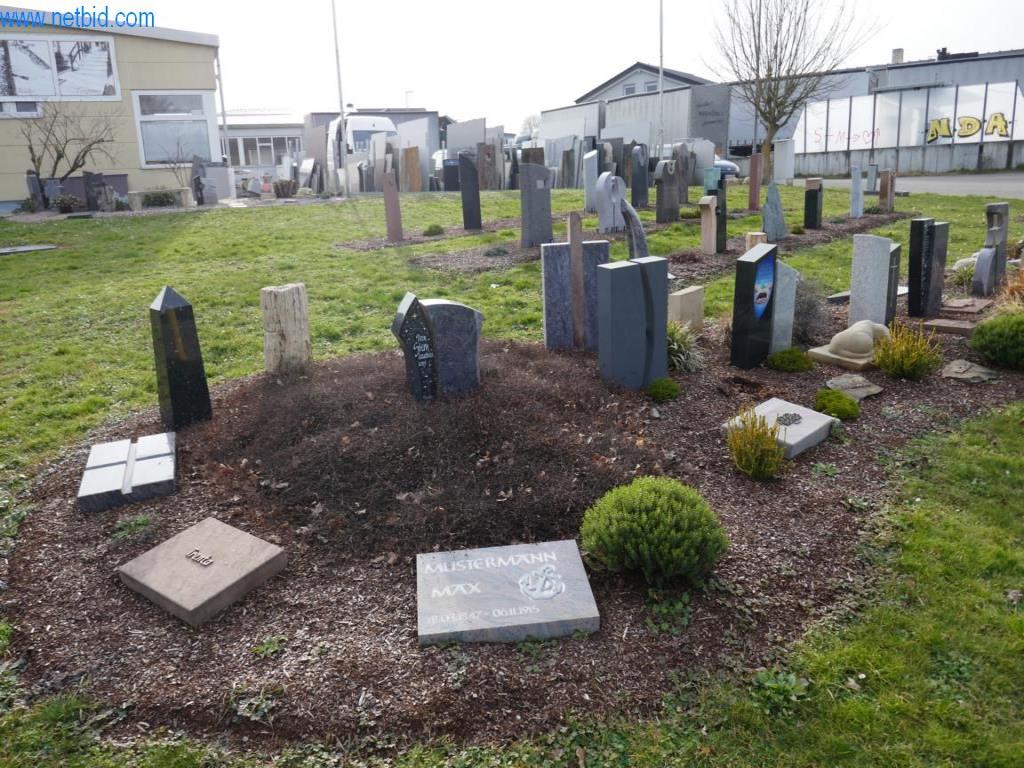 Used 1 Posten Gravestones for Sale (Trading Premium) | NetBid Industrial Auctions