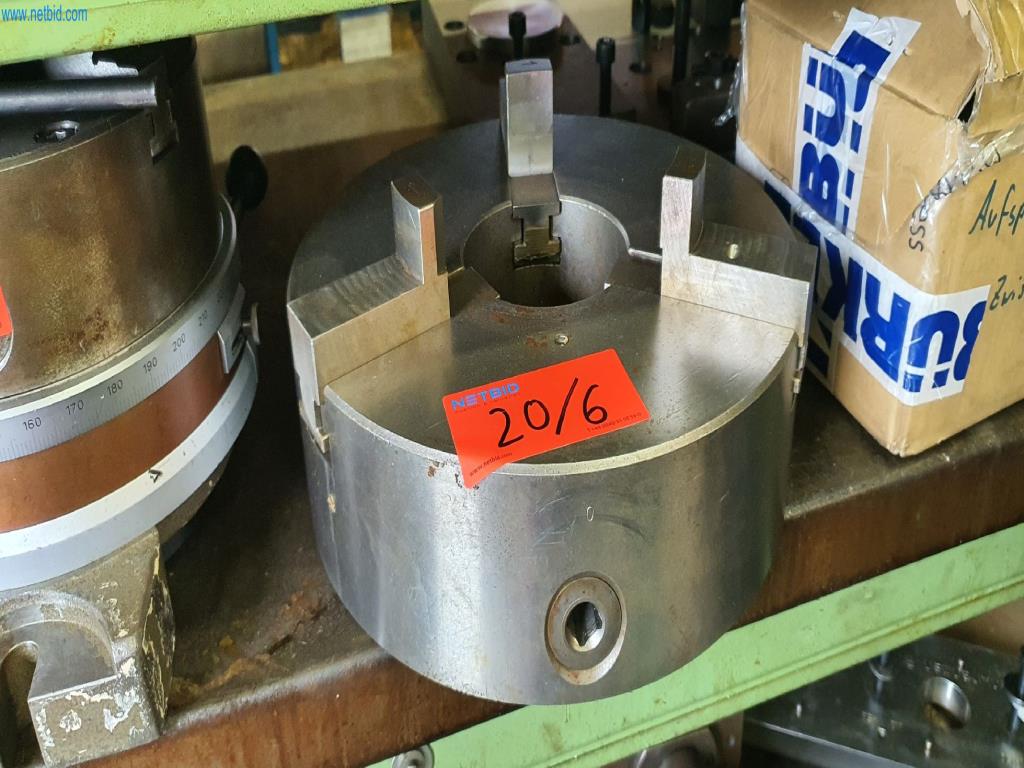 Used Three-jaw chuck for Sale (Trading Premium) | NetBid Industrial Auctions