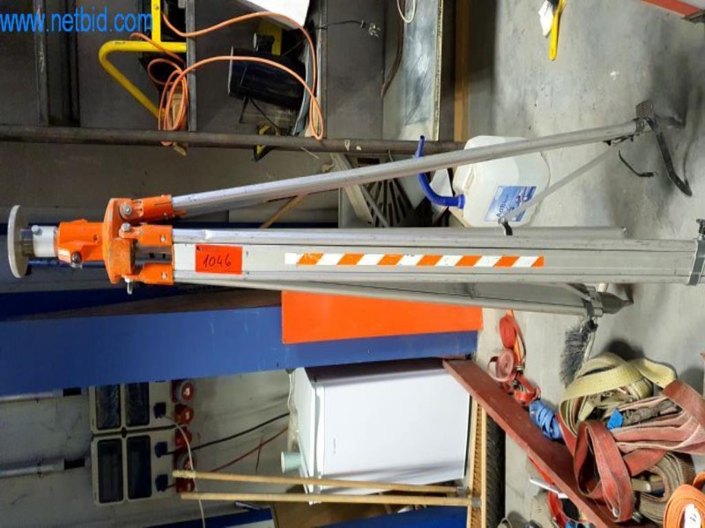 Used Aluminum building tripod for Sale (Auction Premium) | NetBid Slovenija