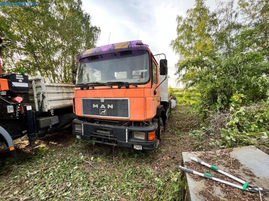 Used MAN Truck (skip loader) for Sale (Auction Premium) | NetBid Industrial Auctions