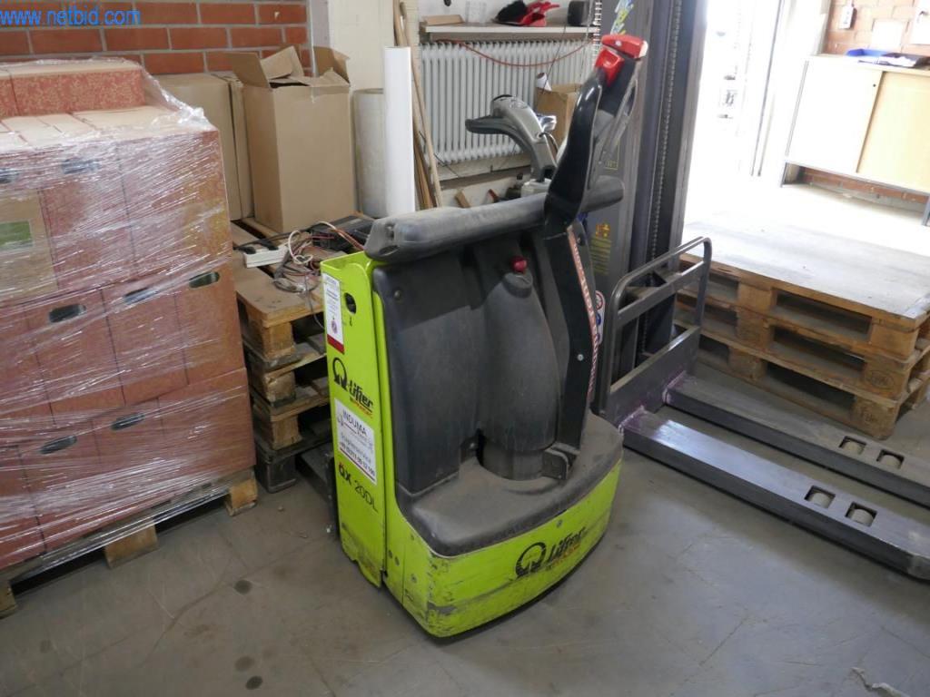 Used Lifter QX20DL Electric low-floor trolley (21) for Sale (Trading Premium) | NetBid Slovenija