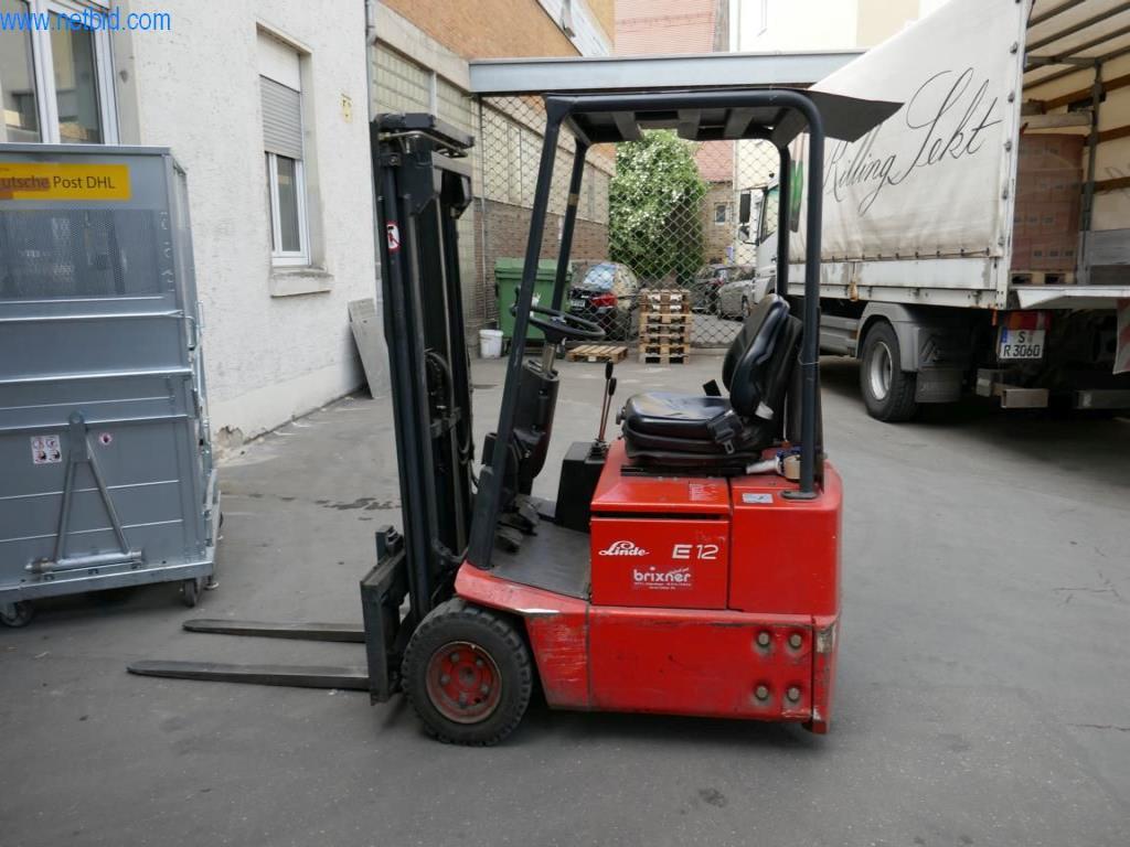 Used Linde E12-02 Three-wheel electric forklift truck for Sale (Auction Premium) | NetBid Slovenija