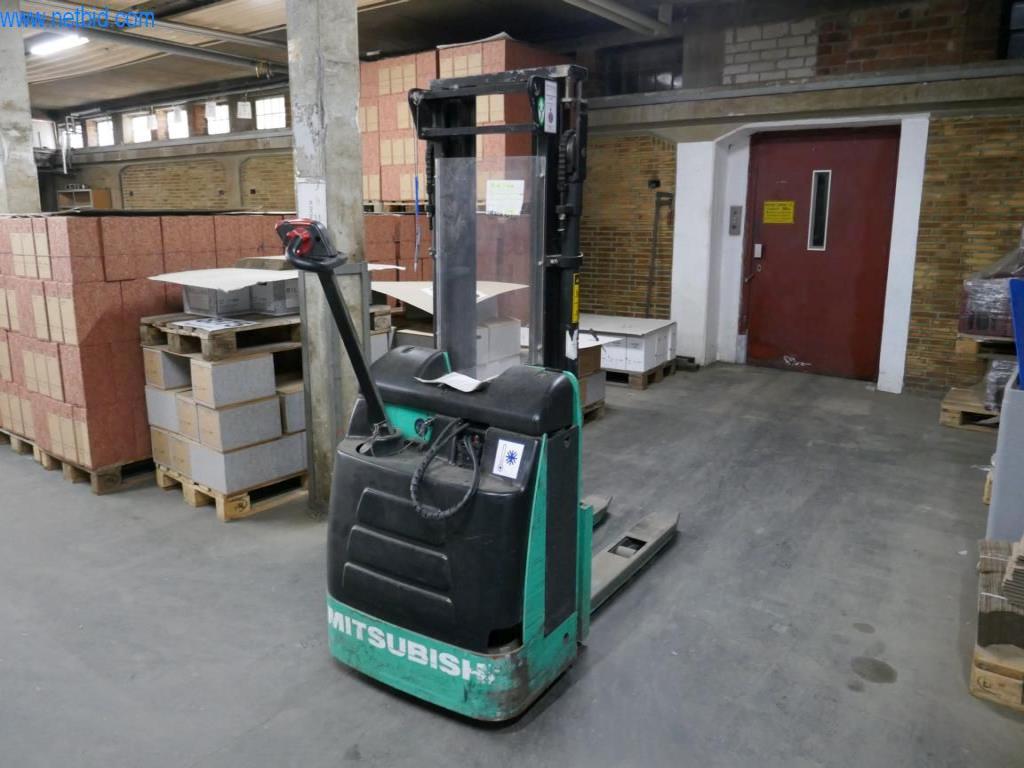 Used Mitsubishi SBP10N Electric pedestrian pallet truck for Sale (Auction Premium) | NetBid Slovenija