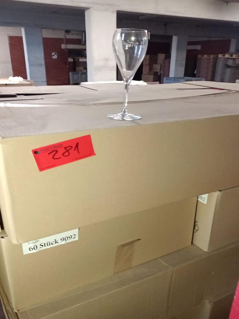 Lot of champagne glasses (Trading Premium) | NetBid ?eská republika