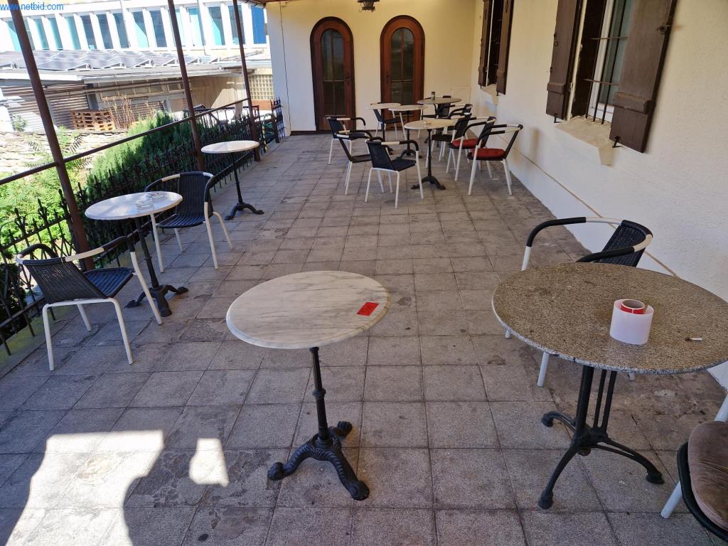 Used Lot of nostalgic bistro chairs/bistro tables for Sale (Auction Premium) | NetBid Slovenija