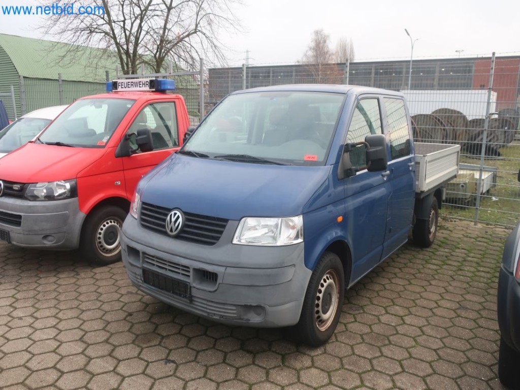 Volkswagen T5 (DoKa-Pritsche) Transporter (Auction Premium) | NetBid ?eská republika