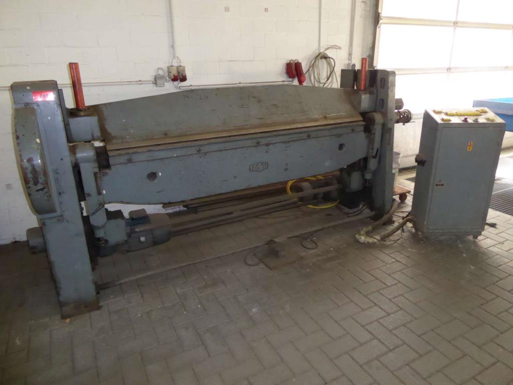 Used Fasti Guillotine shears - surcharge with reservation for Sale (Auction Premium) | NetBid Industrial Auctions
