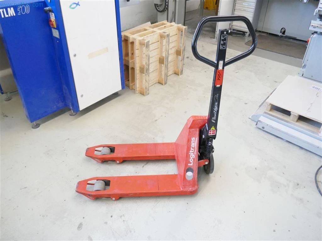 Used Logitrans P2582 Pallet truck for Sale (Auction Premium) | NetBid Slovenija