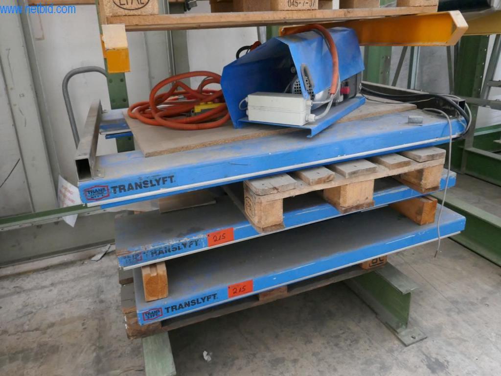 Used 3 Scissor lift tables for pallet pick-up for Sale (Auction Premium) | NetBid Industrial Auctions