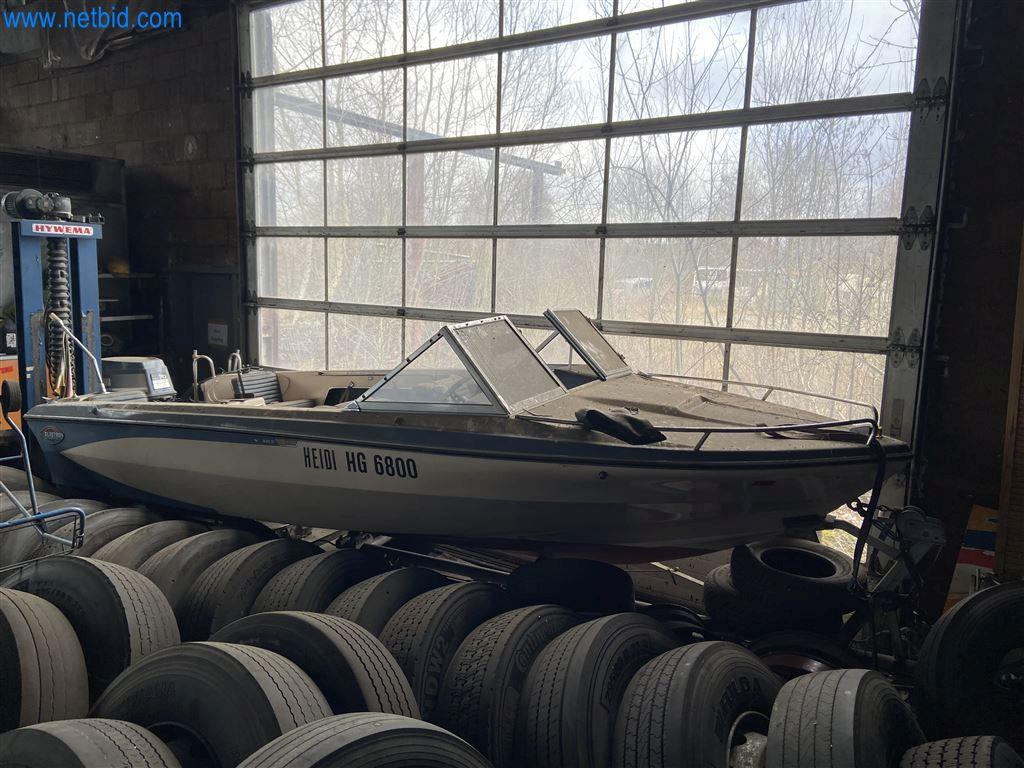 Glastron V 163 Sportboot (Auction Premium) | NetBid ?eská republika