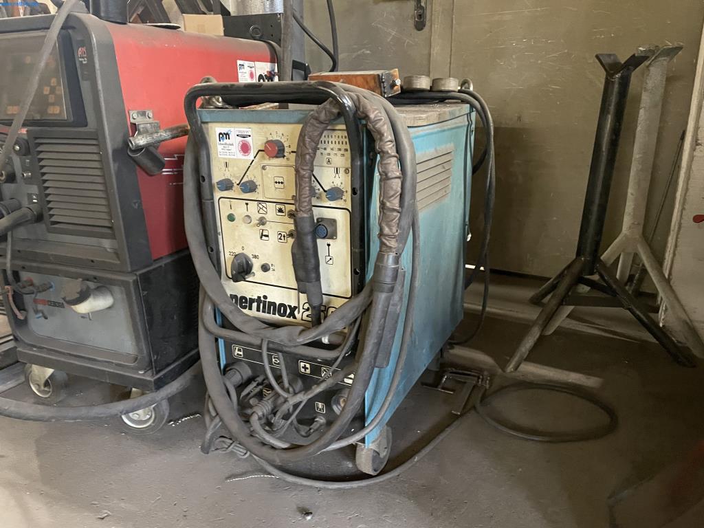 Used SAF nertinox 250 P Gas-shielded arc welder for Sale (Trading Premium) | NetBid Industrial Auctions