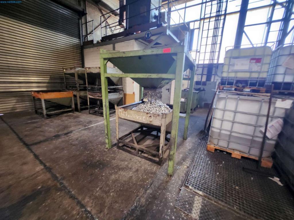 Wertstoff-Schütttrichter gebraucht kaufen (Auction Premium) | NetBid Industrie-Auktionen