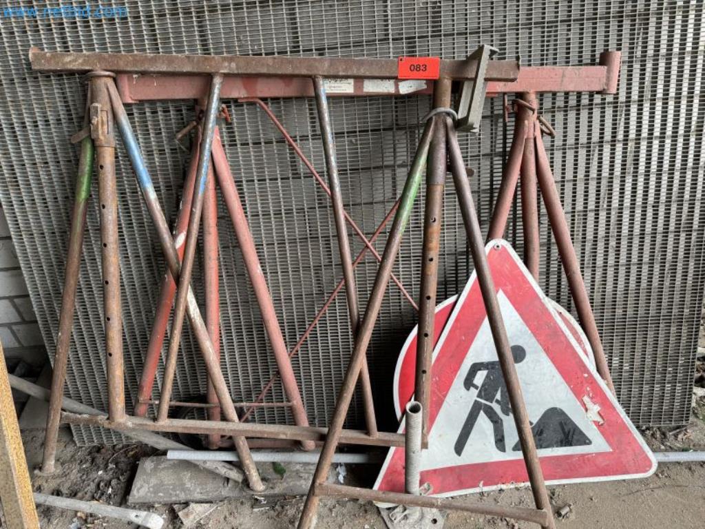Used 2 Masonry scaffolding trestles for Sale (Trading Premium) | NetBid Industrial Auctions