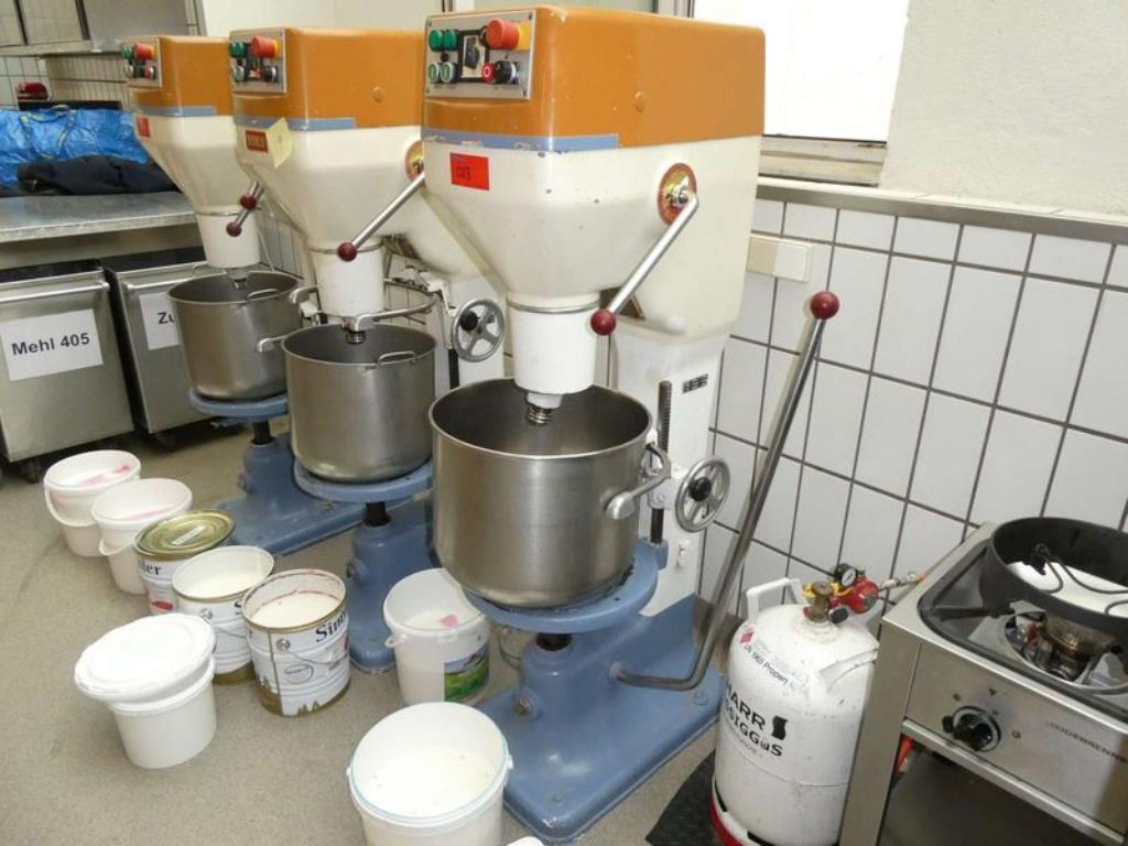 Equipment and appliances of a Confiserie 