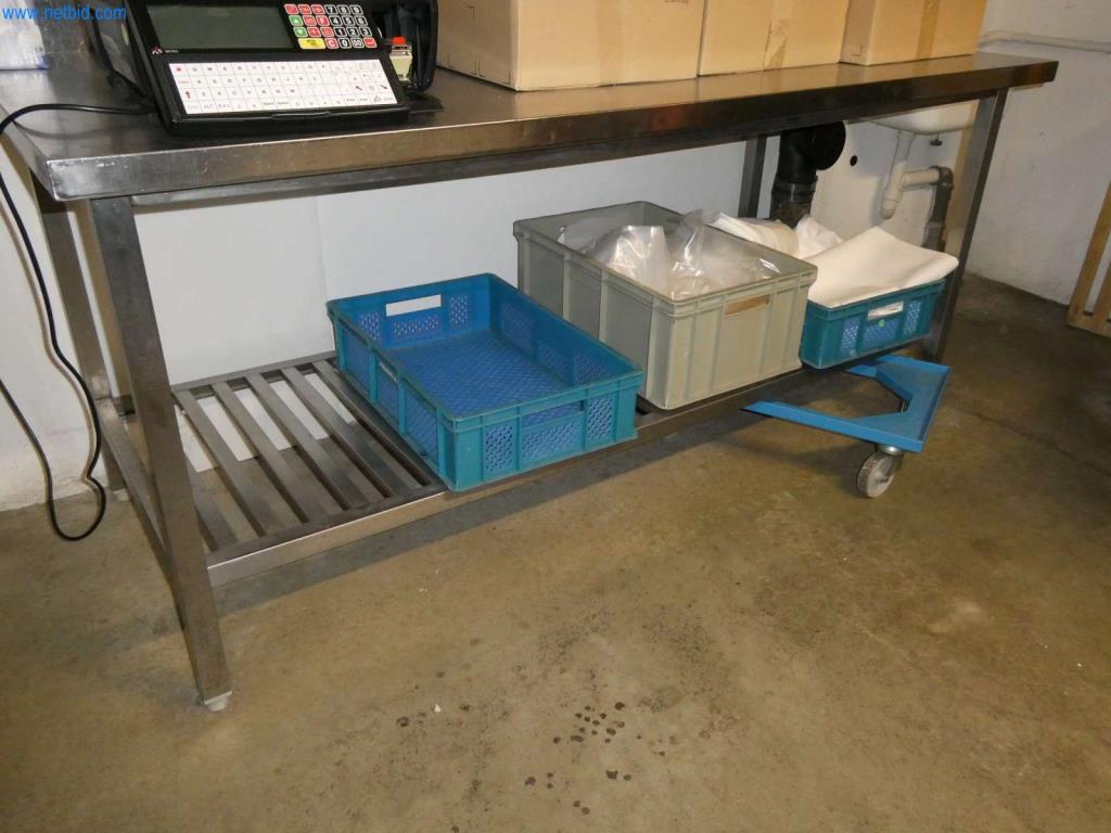 Used 4 Stainless steel worktables for Sale (Auction Premium) | NetBid Industrial Auctions