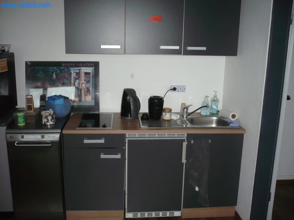 Used small kitchenette for Sale (Auction Premium) | NetBid Industrial Auctions