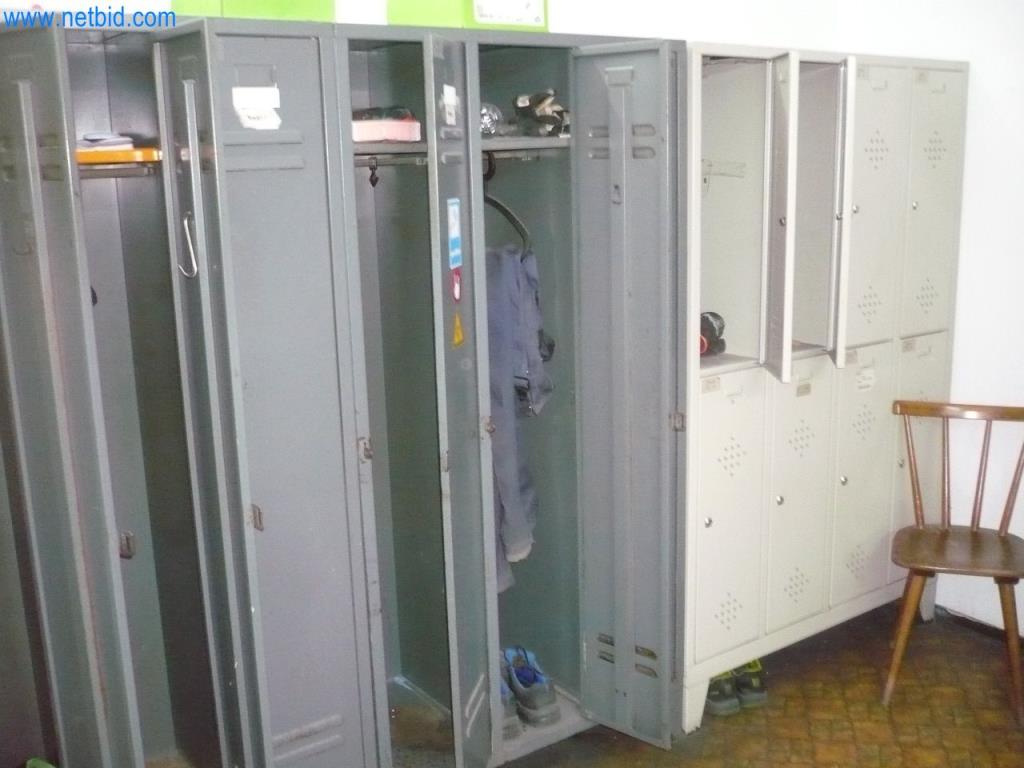 Used 1 Posten Steel lockers for Sale (Auction Premium) | NetBid Industrial Auctions