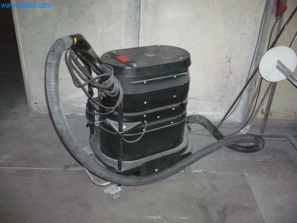 Used Ruwac R01 A024BA1 Industrial vacuum cleaner for Sale (Auction Premium) | NetBid Industrial Auctions