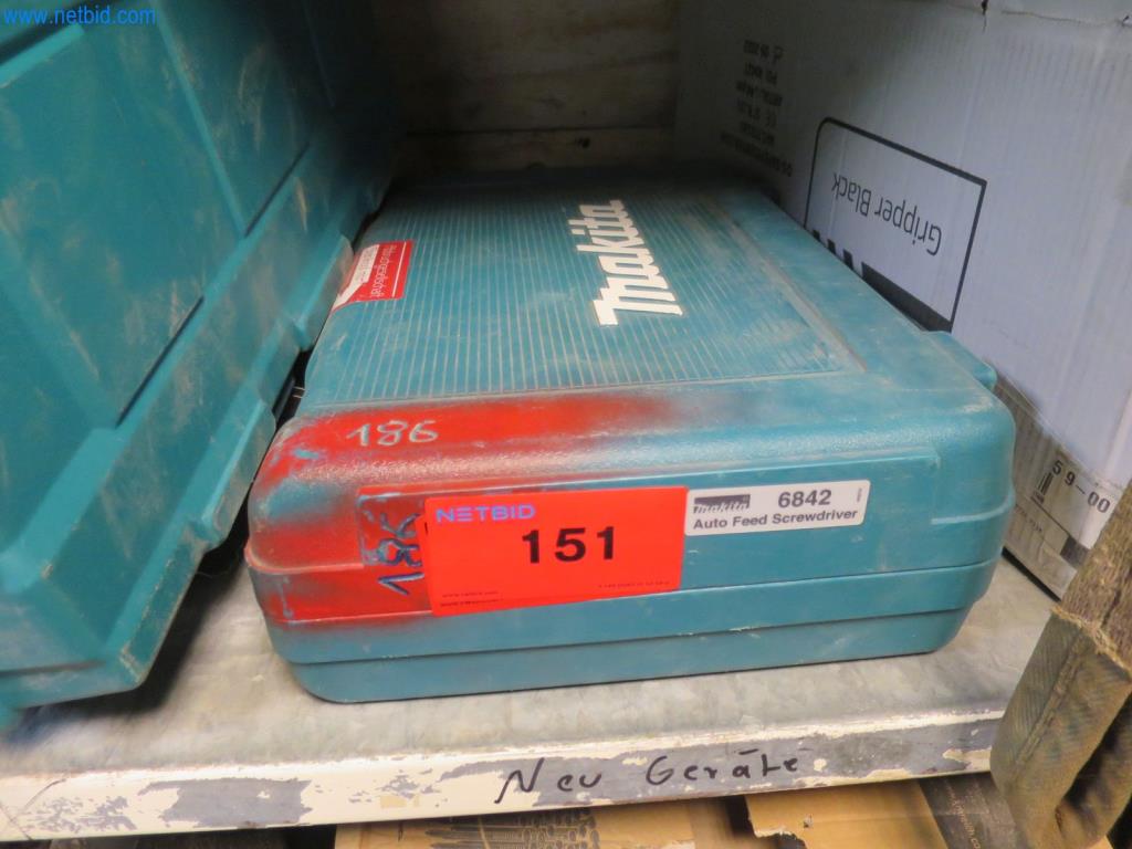 Used Makita 6842 Electric magazine screwdriver (186) for Sale (Auction Premium) | NetBid Industrial Auctions