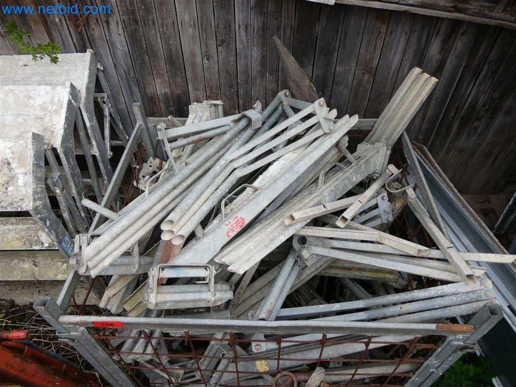 Used 1 Posten Accessories for tubular steel supports for Sale (Auction Premium) | NetBid Industrial Auctions