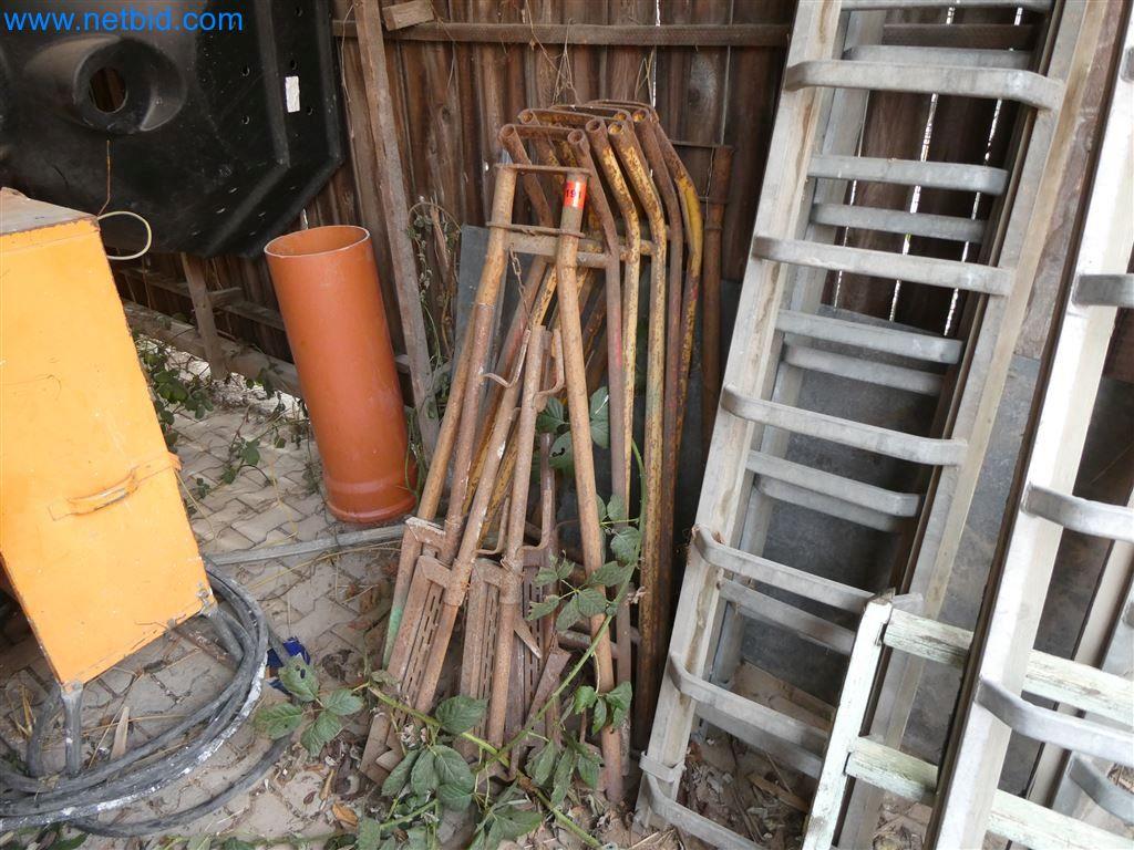 Used 8 Masonry scaffolding supports for Sale (Auction Premium) | NetBid Industrial Auctions