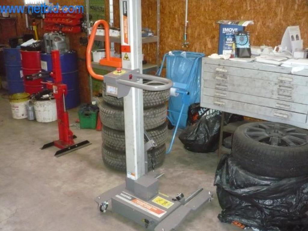 Used Martins MTWL-WLifter Electric wheel lift for Sale (Auction Premium) | NetBid Industrial Auctions