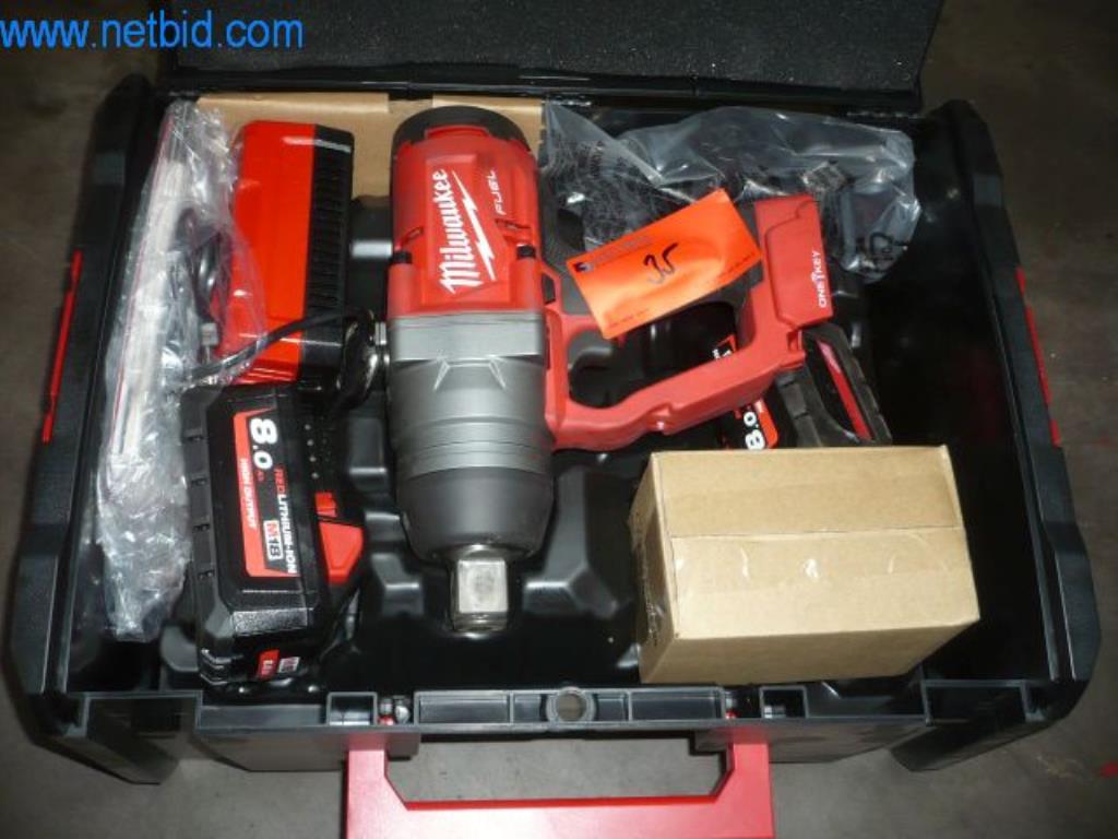Used Milwaukee M18 ONEFHIWF1 Cordless pneumatic screwdriver for Sale (Auction Premium) | NetBid Industrial Auctions