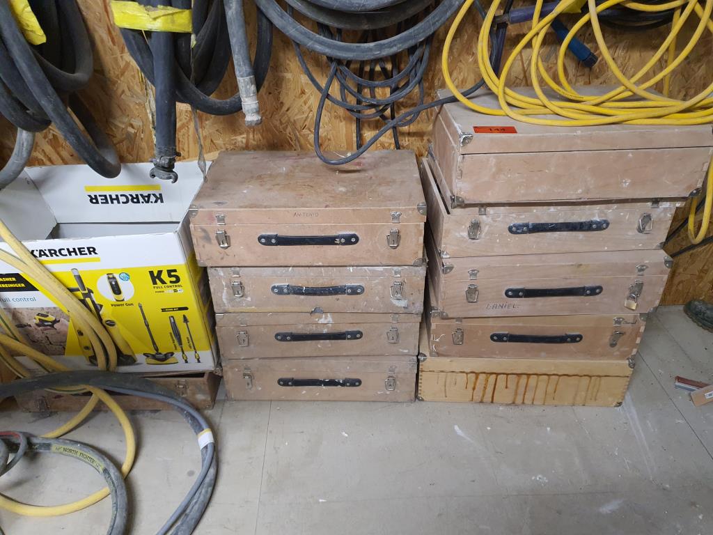 Used 18 Wooden toolboxes for Sale (Auction Premium) | NetBid Industrial Auctions