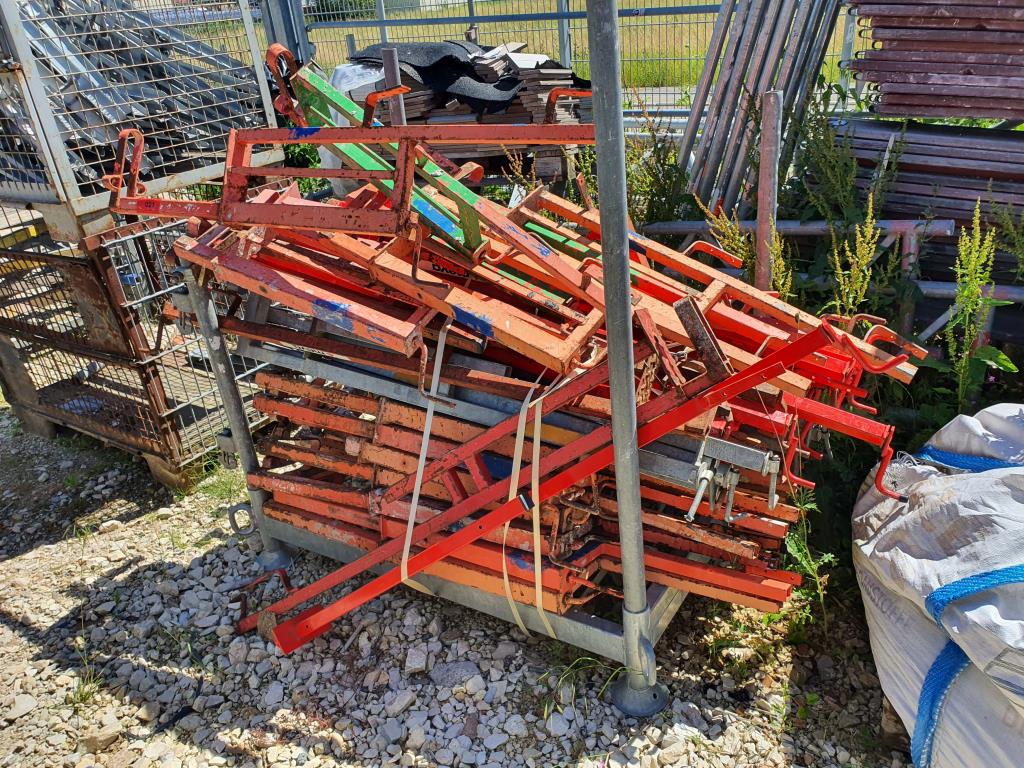 Used 60 Handrail clamps for Sale (Auction Premium) | NetBid Industrial Auctions