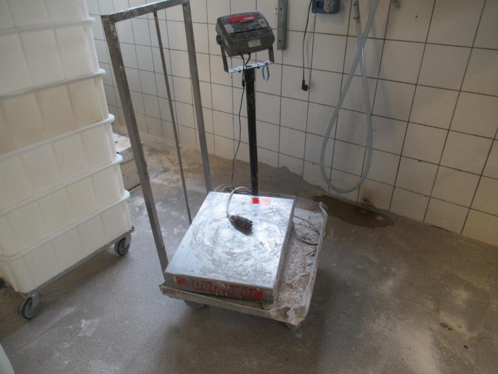 Used Ohaus Defender 3000 Parcel scale (surcharge subject to change) for Sale (Auction Premium) | NetBid Industrial Auctions
