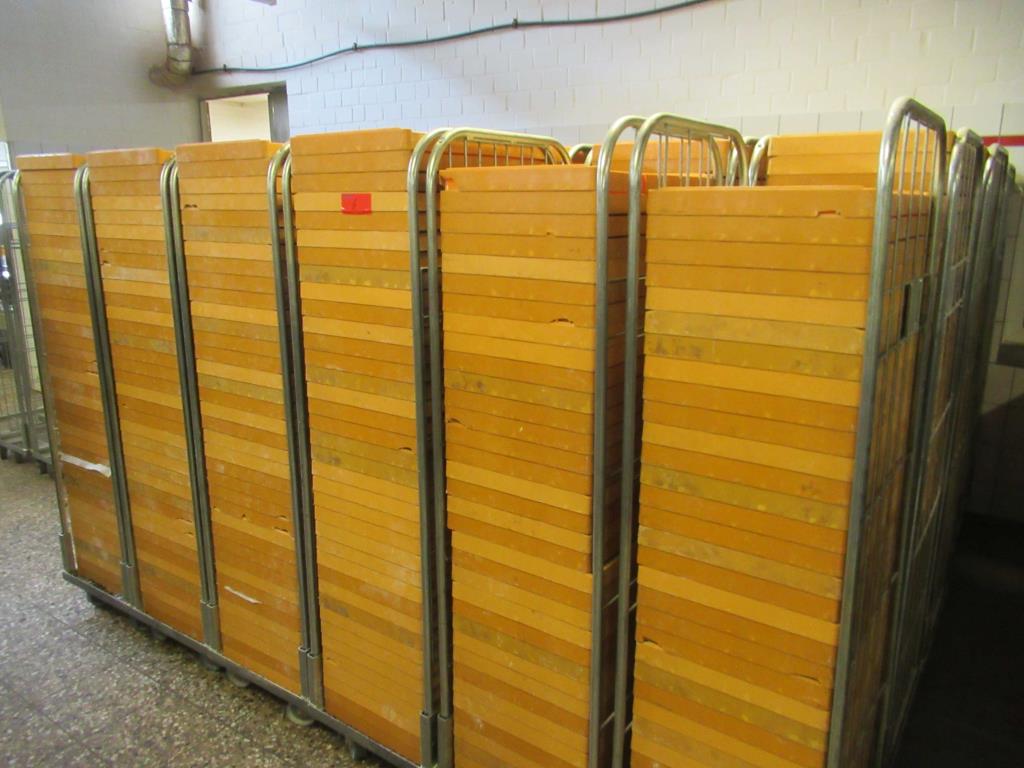 Used 1 Posten Tilting floorboards (surcharge subject to change) for Sale (Auction Premium) | NetBid Industrial Auctions