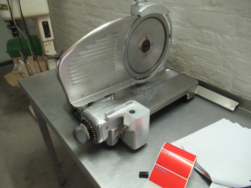 Used Berkel 834 Slicer (surcharge subject to change) for Sale (Auction Premium) | NetBid Industrial Auctions