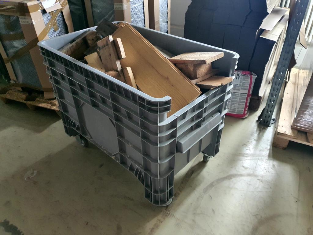 Used Mobile plastic container for Sale (Auction Premium) | NetBid Industrial Auctions