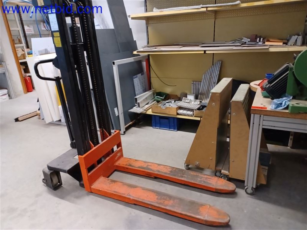 Used FFG HH1000 Lifting device for Sale (Auction Premium) | NetBid Industrial Auctions