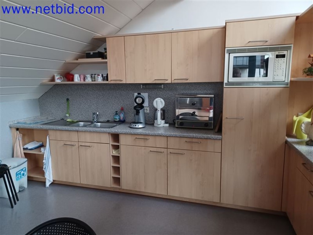 Fitted kitchen unit